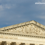 US Supreme Court halts deportation of detained Venezuelans